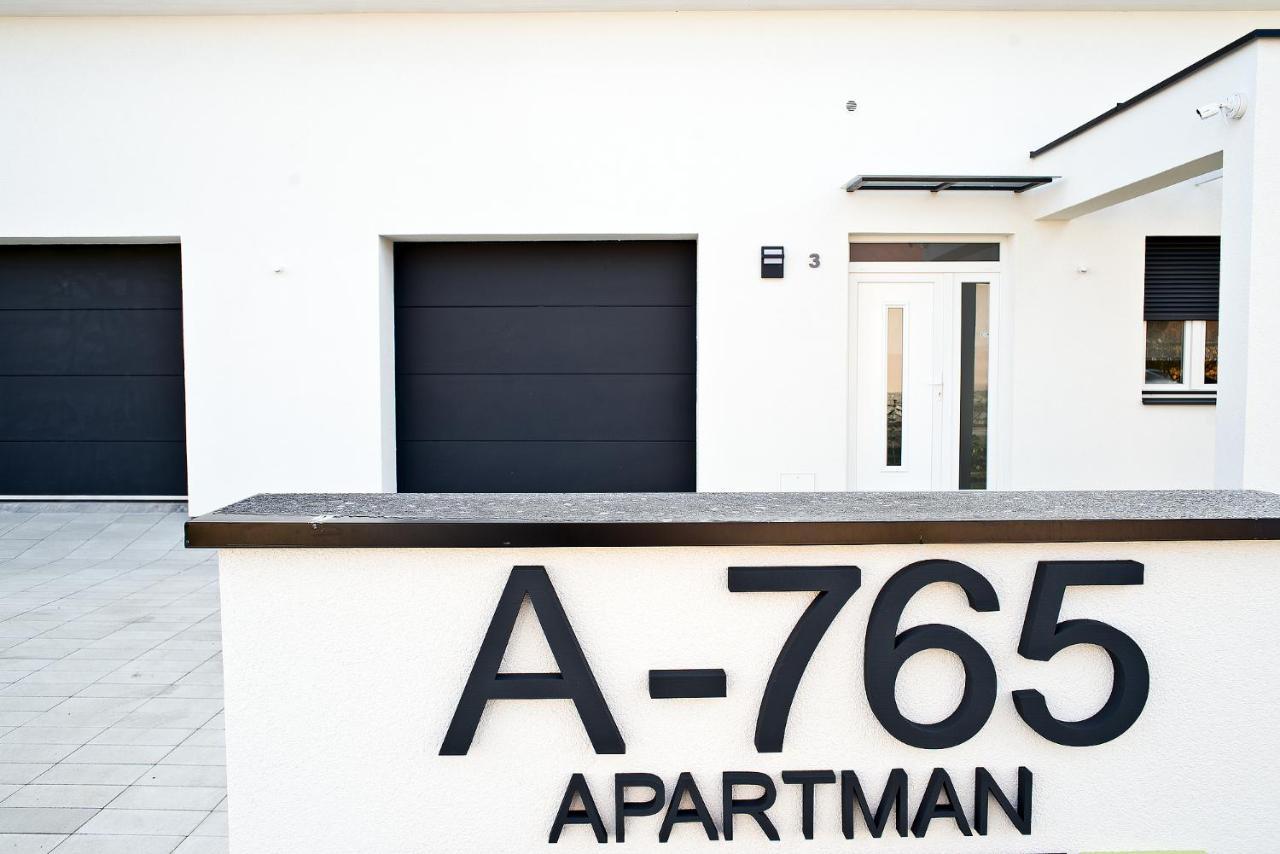 A-765 Apartman 센트고타드 외부 사진
